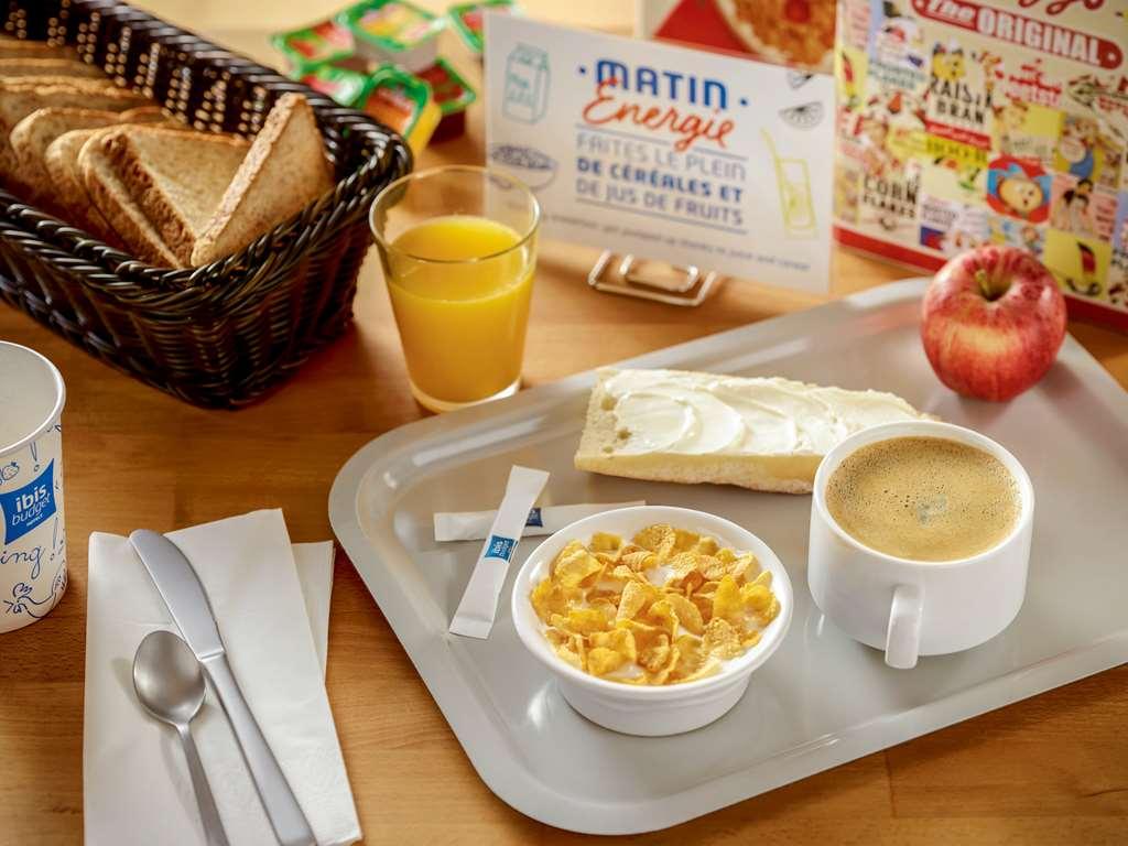 Ibis Budget Lyon Est Бено Ресторан фото