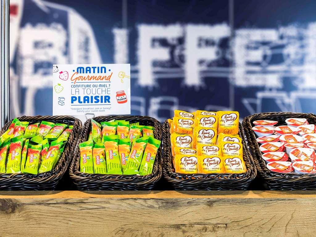 Ibis Budget Lyon Est Бено Ресторан фото
