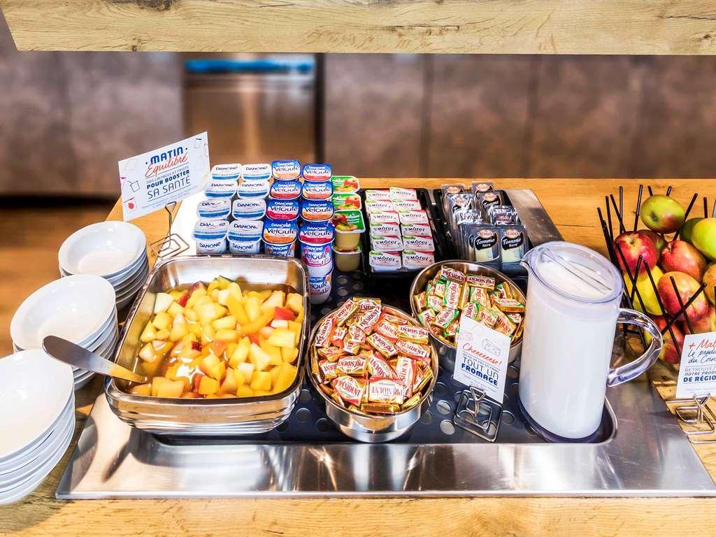 Ibis Budget Lyon Est Бено Ресторан фото