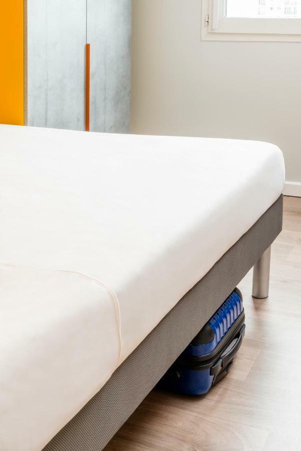 Ibis Budget Lyon Est Бено Экстерьер фото